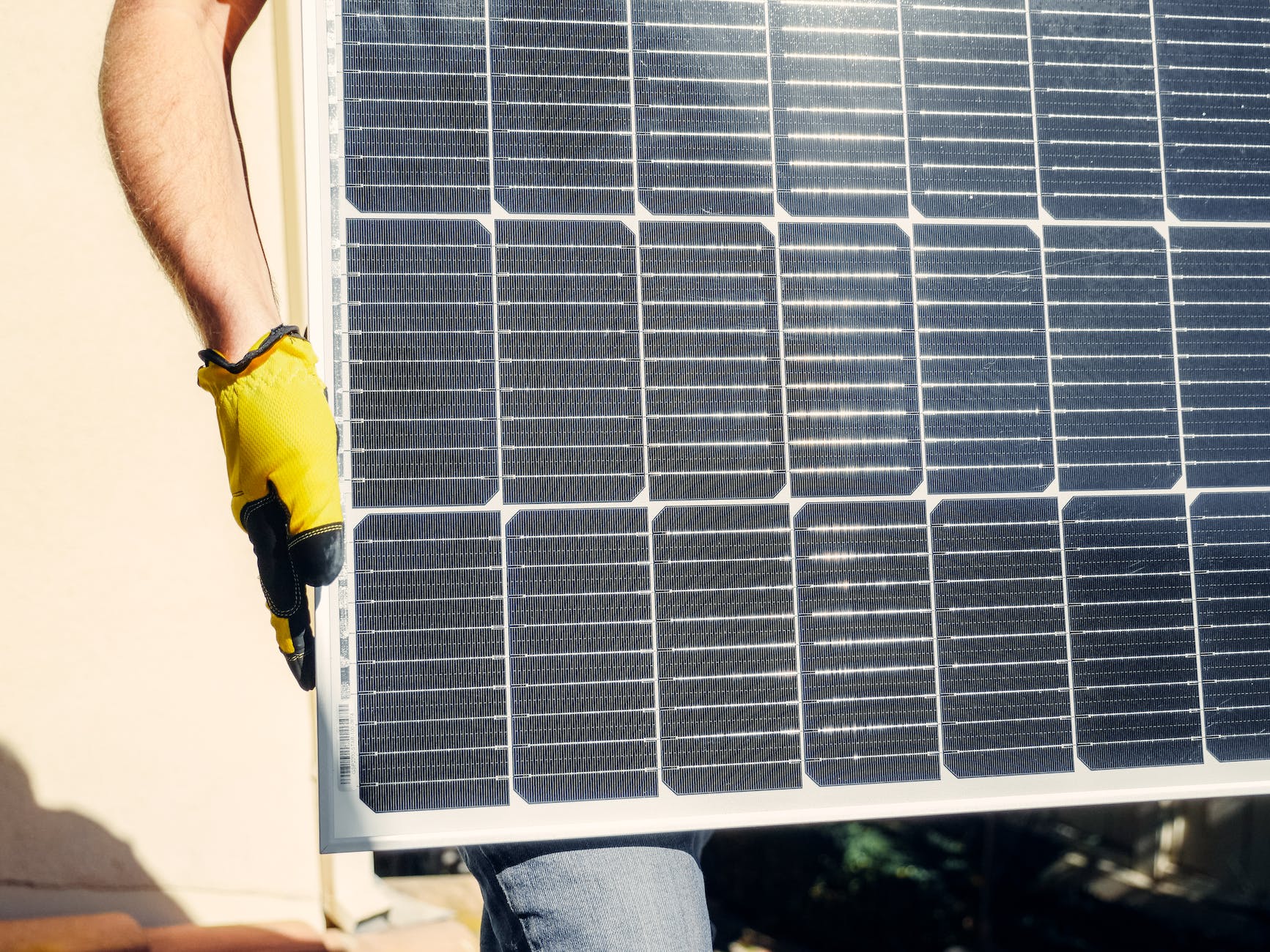 Combien de panneaux solaires faut il pour une maison de 100 m²